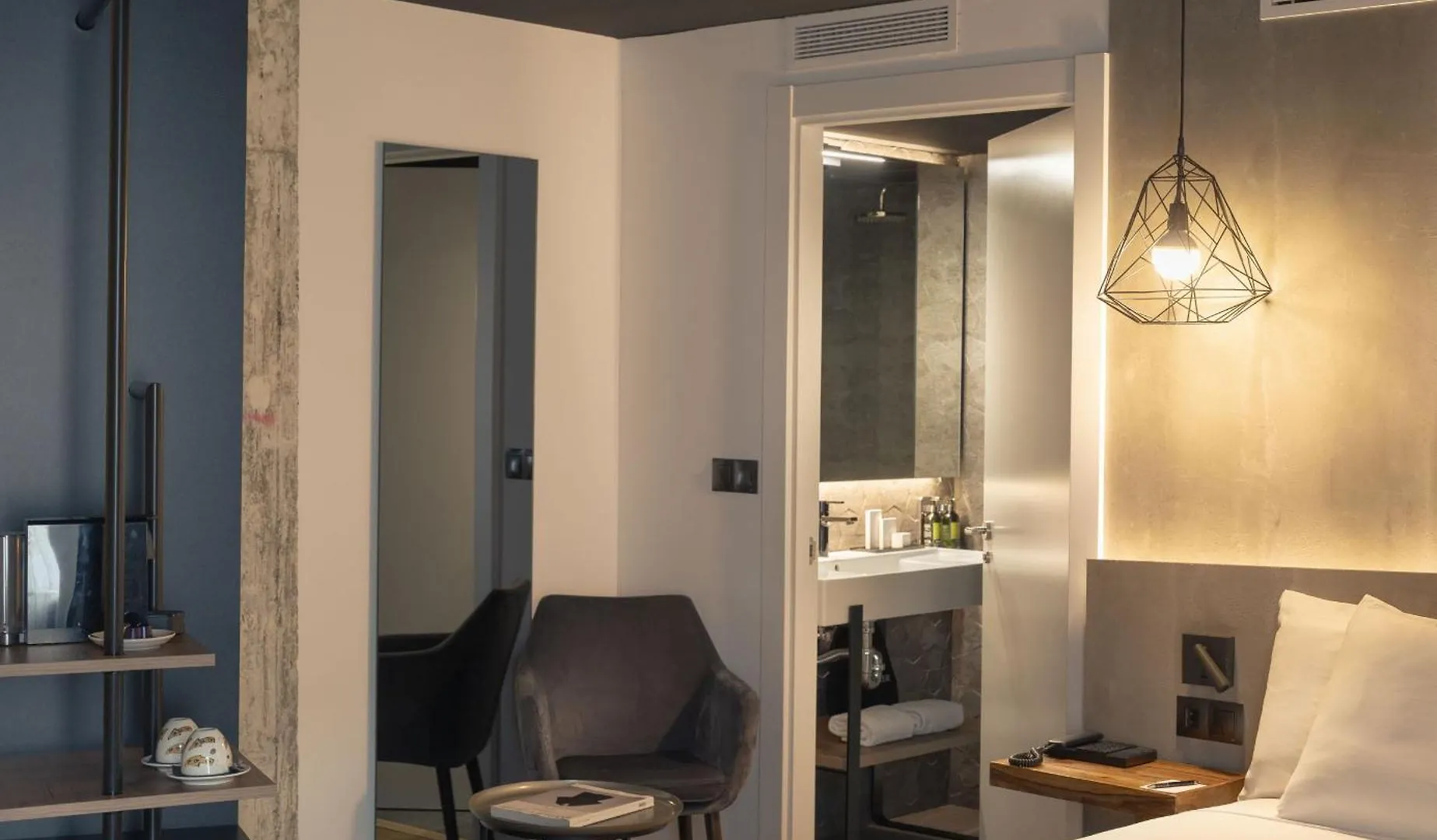 Hotel Tayko Bilbao 4*,  İspanya